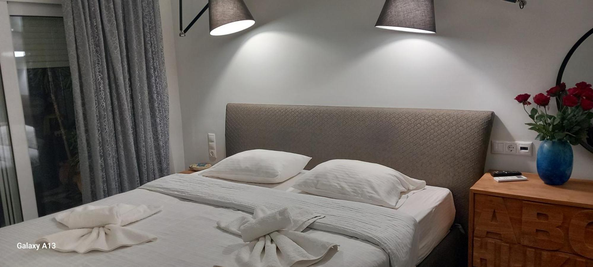Appartement Giannis à Galatás Extérieur photo